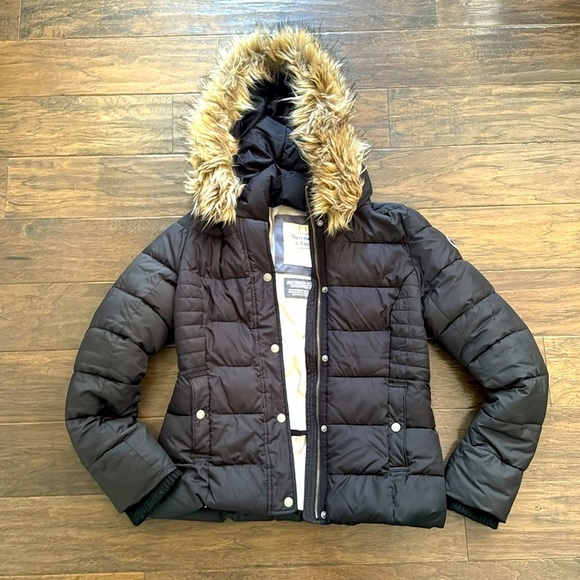 Abercrombie & Fitch Jackets & Blazers - Abercrombie hooded parka, Women, Size S black